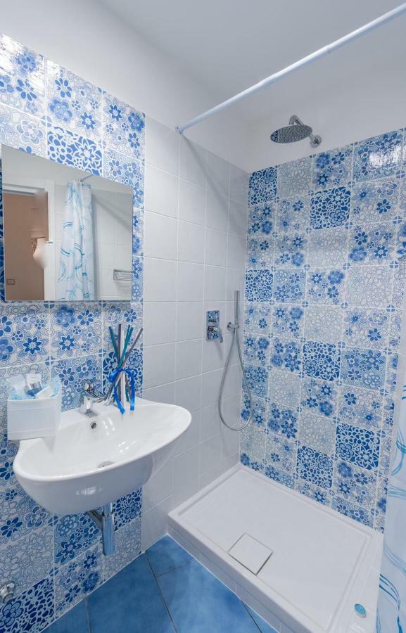 Casa Azulejos Apartment Maiori Bagian luar foto
